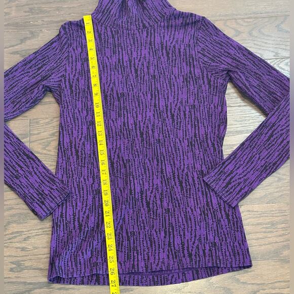 ATHLETA Flurry Elemental Turtleneck Black /Violet Size Large - Picture 10 of 12